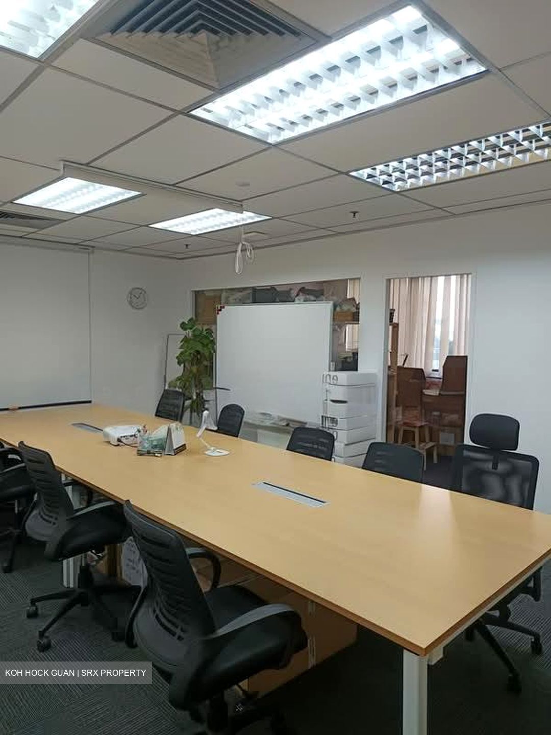 Og Albert Complex (D7), Office #567578151